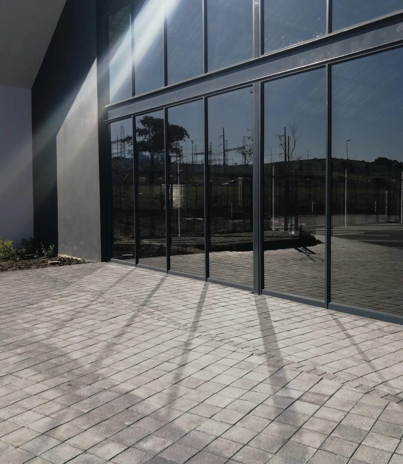 Commercial Forecourt — Estate Cobble
